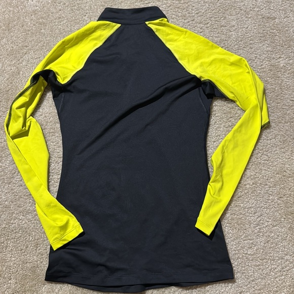 Nike Pro Fitted Neon Sleeve Half Zip - Picture 3 of 3